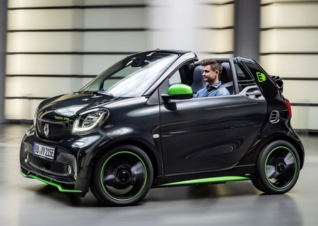 Geely compra el 50% de smart y le inyecta una vivificante dosis de oxígeno