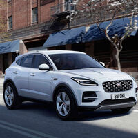 Nuevo Jaguar E-Pace: el SUV se renueva y apuesta casi todo al verde, con versión híbrida enchufable y opciones mild-hybrid