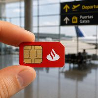 Otro banco que quiere ser teleco: el Santander lanza una nueva eSIM para viajar sin datos ilimitados 