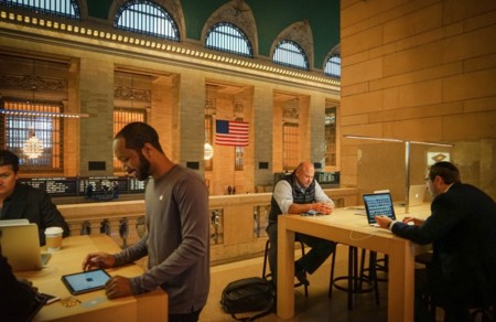¿Se está reduciendo el "efecto imán" de las Apple Store en los centros comerciales estadounidenses?