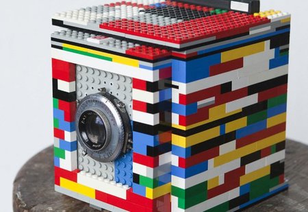 Legotron, una cámara oscura hecha a base de piezas de Lego