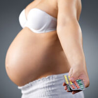 Tomar vitamina D en el embarazo podría reducir el riesgo de eccema atópico en el bebé 