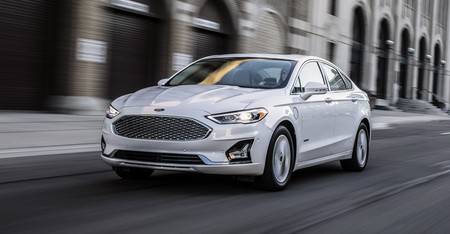El Ford Fusion 2019 se inyecta bótox y estrena motor EcoBoost de 1.5 litros