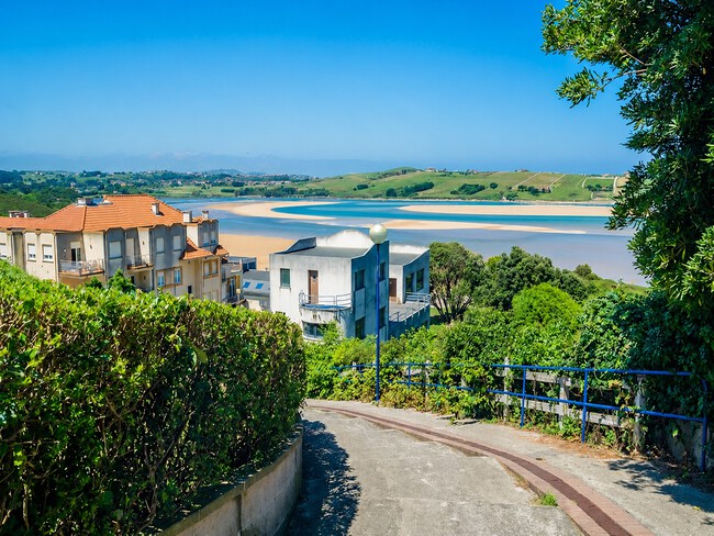 Viajes Escapadas Turismo Espana Pueblos Costa Cantabria Pesqueros Tradicionales Tranquilos Familia Sin Turistas
