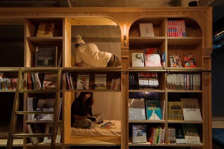 La librería-hostal donde puedes pasar la noche rodeado de libros
