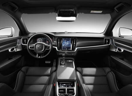 Volvo S90 R Design 11