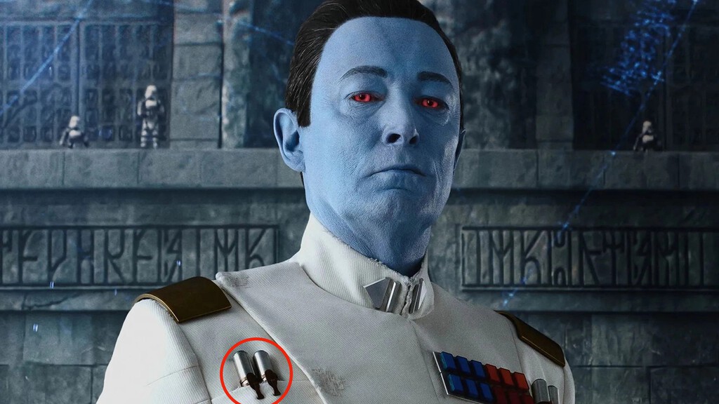 Los oficiales imperiales de Star Wars no llevan bolígrafos en sus uniformes. Esos cilindros son algo más molón