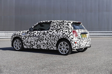 MINI Cooper 2023 avance