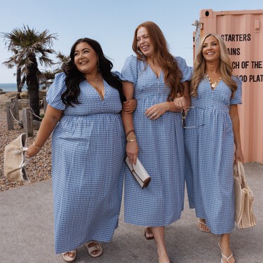 Acaban de llegar a Primark estos cinco vestidos midi tan elegantes y baratos que se agotarán en tiempo récord 