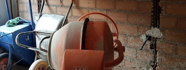 Tirar un tabique puede ser ilegal: la línea roja entre obra menor y mayor que te puede costar una multa en una reforma