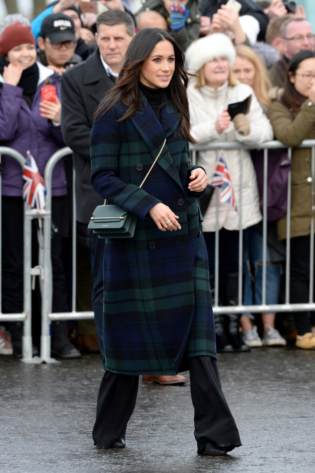 meghan markle look estilismo outfit