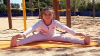 "A los niños les encanta el yoga". Bebés y más entrevista a Mari Cruz Isasi, profesora de yoga y meditación