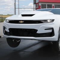 El nuevo Chevrolet COPO Camaro vuelve a la carga con un gigantesco motor V8 de 9.4 litros, y sin limitar su producción