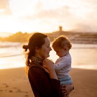 La RAE incorpora 'mamitis' a su diccionario, pero no 'papitis' 