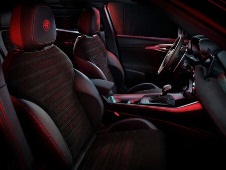 Alfa Romeo Tonale Primer Hibrido Enchufable De La Marca 7