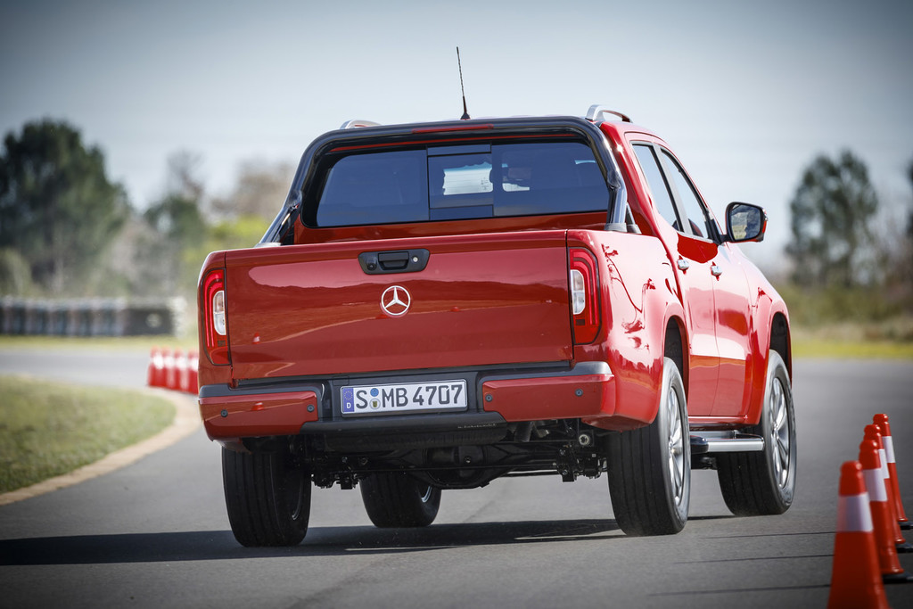 Mercedes-Benz Clase X, primeras impresiones a bordo