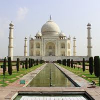 El Taj Mahal se está tiñendo de verde y nadie lo puede arreglar