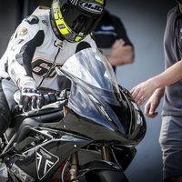 Julito Simón ya ha estrenado el tricilíndrico de Triumph para Moto2, ¡y suena muy bien!