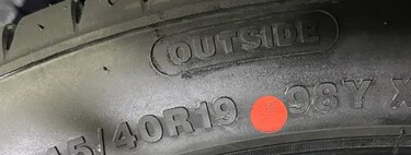 Puntos amarillos y rojos en las llantas del carro: ¿para qué sirven y qué significa? 