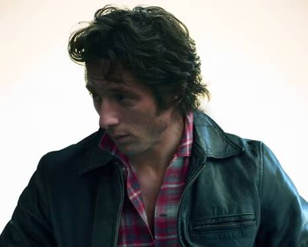 Jeremy Allen White como Bruce Springsteen