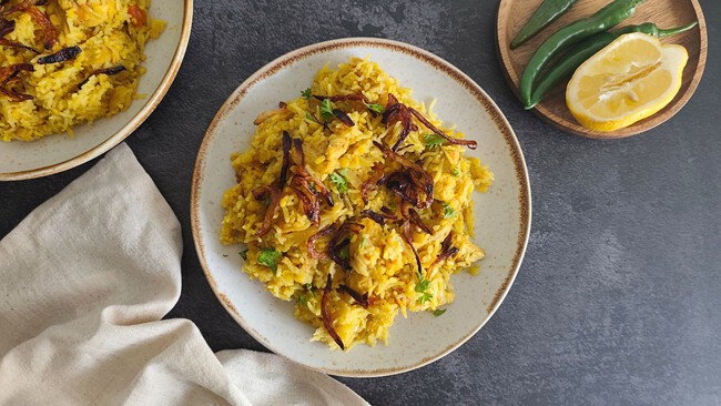 Kichuri de pollo: un aromático guiso bengalí de arroz, lentejas y especias