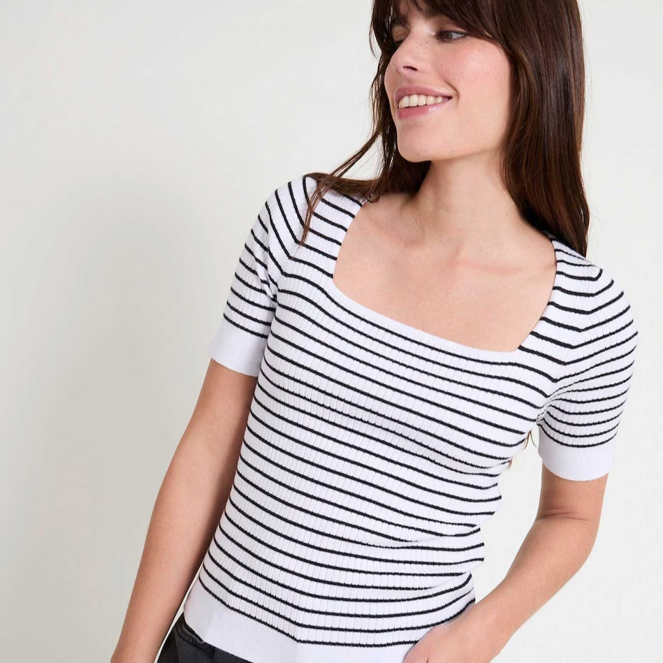 Naf Naf
Jersey de mujer ajustado de manga corta