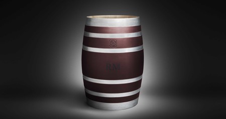 Loewe diseña una barrica para el vino con el que podrás brindar en navidad (del 2018)