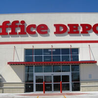 Cada vez verás menos RadioShack y Office Depot en México: su dueña ya encontró negocios más rentables 