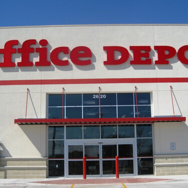 Cada vez verás menos RadioShack y Office Depot en México: su dueña ya encontró negocios más rentables