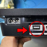 La PS4 tiene un puerto exclusivo que es prácticamente inútil: sólo tiene un uso nativo  