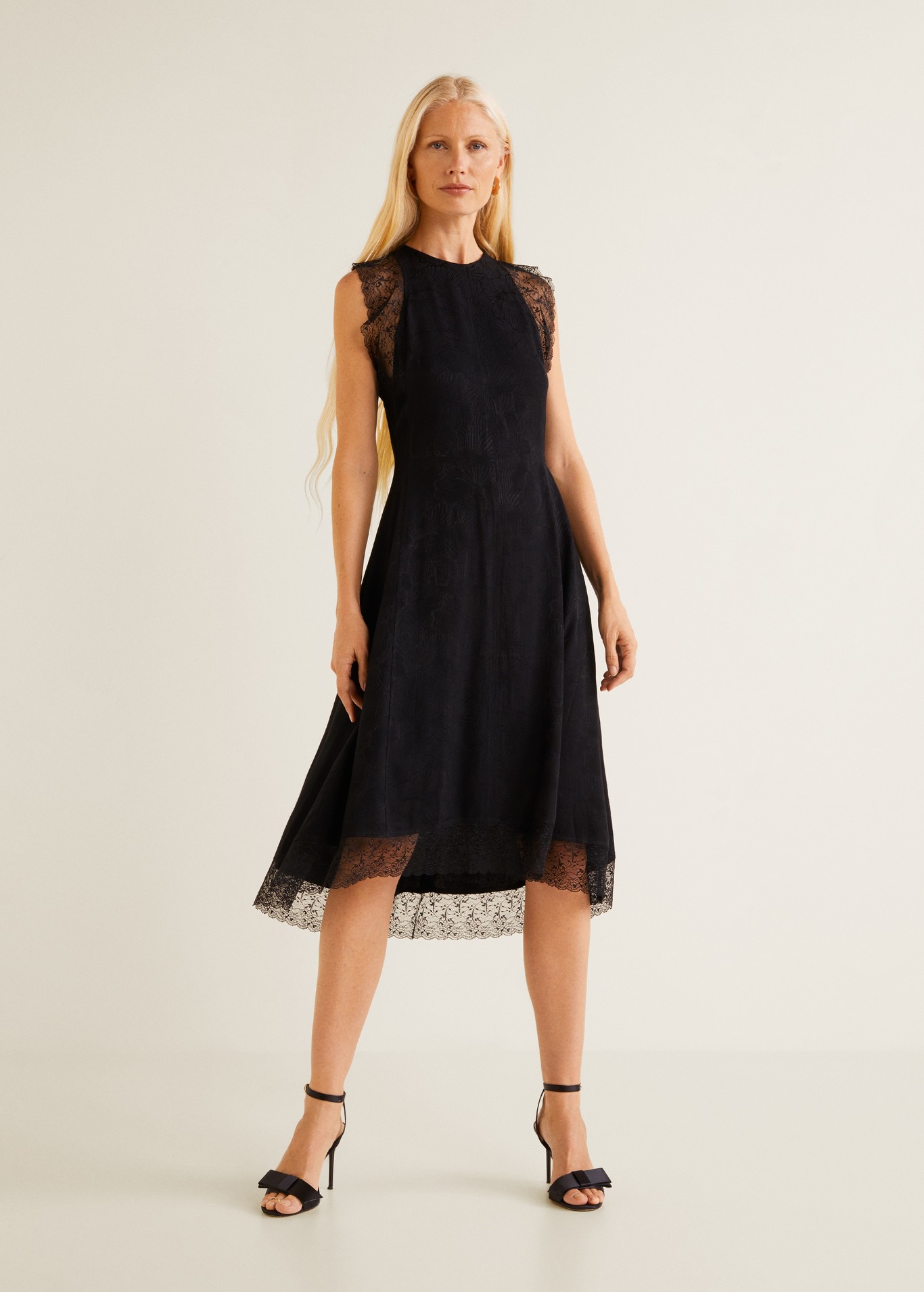 15 vestidos de fiesta de Mango perfectos para que la Navidad no te