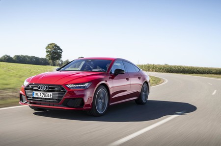 El Audi A7 Sportback 55 TFSIe quattro llega a España: un híbrido enchufable de 367 CV y con etiqueta CERO, desde 87.050 euros