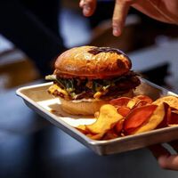 España engorda cada vez más: el fast food amenaza la dieta mediterránea