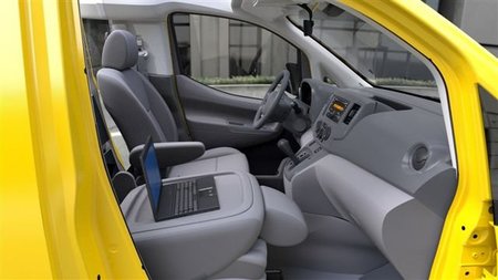 Nissan NV200 Taxi interior