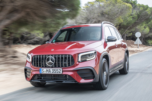 Mercedes-AMG GLB 35, a prueba: la metamorfosis de un todoterreno a un AMG genuino