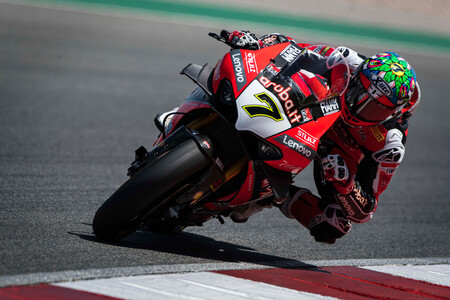 Chaz Davies seguirá corriendo en Superbikes en 2021 con una Ducati Panigale V4 R del Go Eleven