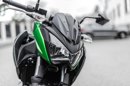 Kawasaki Z300 09