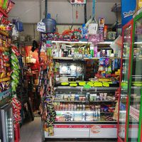 Las tienditas en México cada vez venden menos, pero existe otro problema: ahora trabajan más 