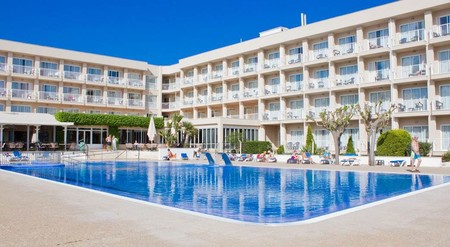 Oferta para vacaciones : 6 noches en Menorca en un hotel de cuatro estrellas desde 328 euros gracias a Logitravel