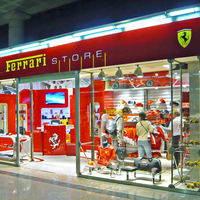 Siete regalos para petrolheads ridiculamente caros. O cuando el merchandising se nos va de las manos