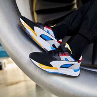 Ahorra en tu compra de zapatillas en el Día Mundial del Shopping en El Corte Inglés: Puma, Adidas, Reebok y más 