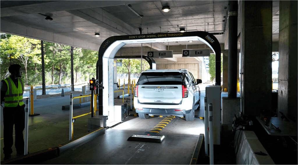 La otra trampa del verano: ya hay empresas de alquiler de coches usando escáneres IA para detectar micro arañazos