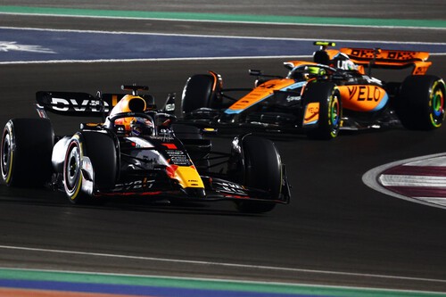 Max Verstappen no afloja y celebra el título doblegango a los McLaren en una caótica carrera en Catar