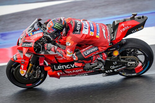 ¡Hay mundial! Pecco Bagnaia lidera el triplete de Ducati en Misano y Fabio Quartararo hace su peor qualy en MotoGP