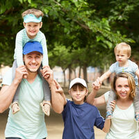 El nuevo permiso parental de ocho semanas de la Ley de Familias será remunerado: cómo disfrutarlo y cuándo entrará en vigor  