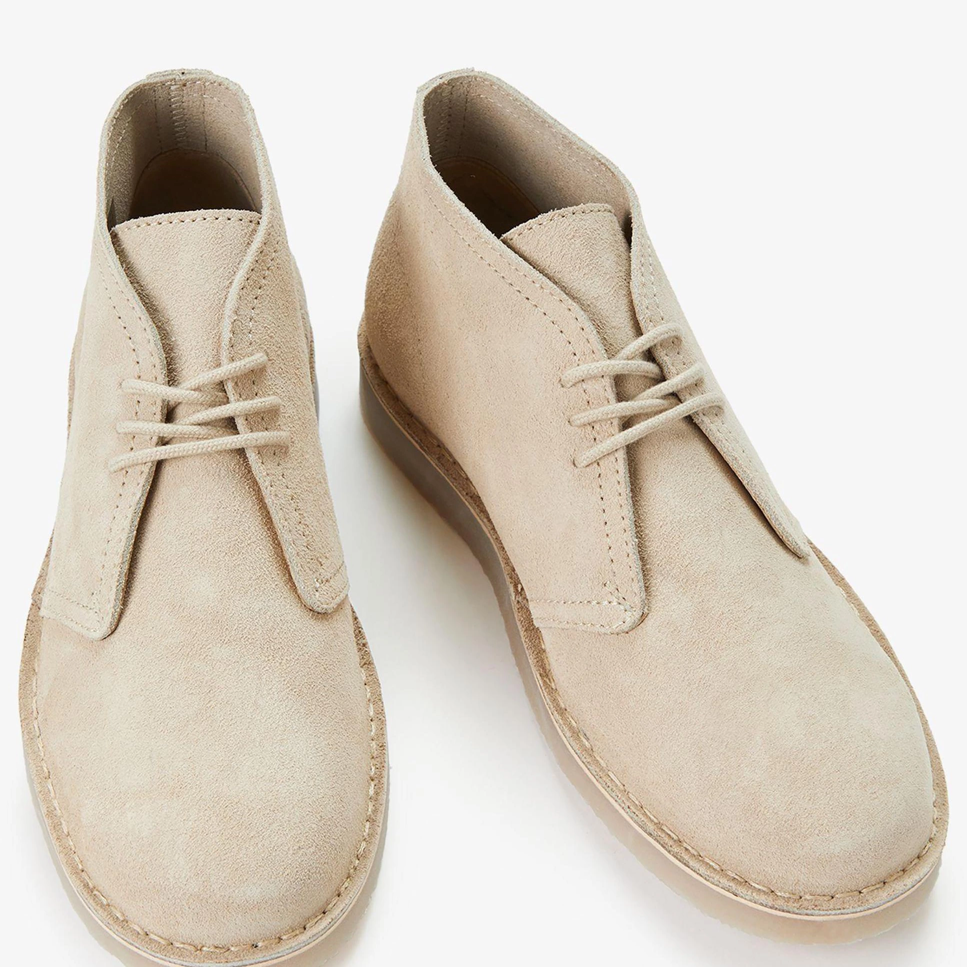 Botas de hombre Hawley Suede con cordones y logo bordado Fred Perry. Fabricadas en Portugal