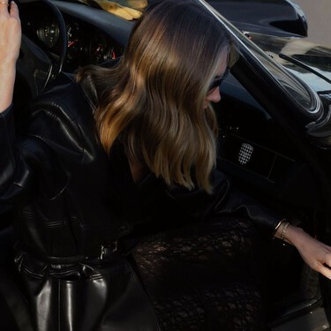 Si no llevas la Baliza v16 en el coche a partir del 1 de enero te puede caer una multa. Hemos encontrado la más barata