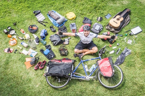Vidaje: cómo vivir viajando a la vez que ruedas un documental de tu aventura 