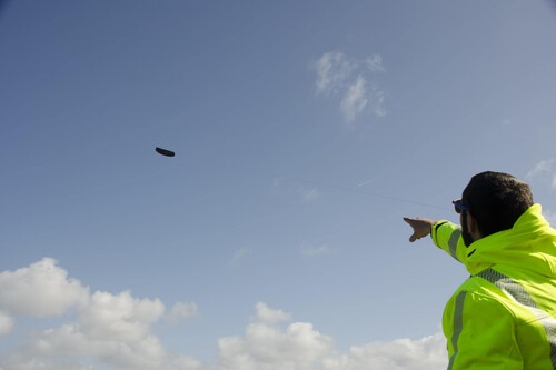 Irlanda vai usar a força do vento para gerar energia elétrica, mas sem as hélices gigantes | Imagem: Kitepower