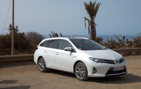 Toyota Auris Ts Hybrid 9